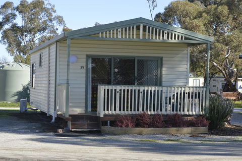 Kerang Cabins - Accommodation Broadbeach 0