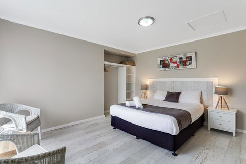 King's Point Retreat - Accommodation Broadbeach 3