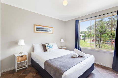 King's Point Retreat - Accommodation Broadbeach 1