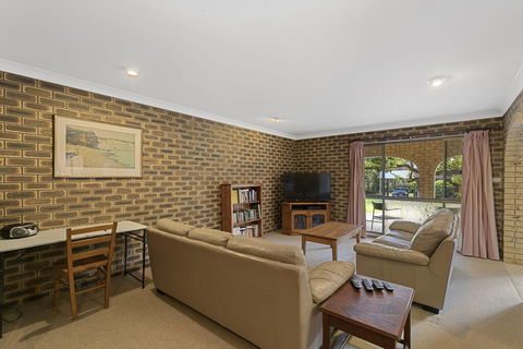 Kingfisher - Accommodation Broadbeach 3