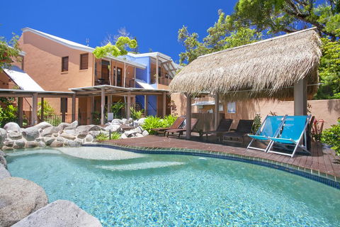 L'Auberge Noosa - Accommodation Broadbeach 3