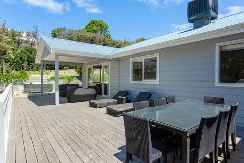 Lady Nelson - Accommodation Broadbeach 3