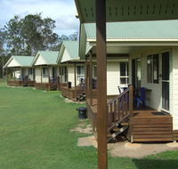 Lake Barra Cottages - Accommodation Broadbeach