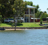 Lake Boga Waterfront Holiday House - Accommodation Broadbeach