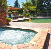 Langbrook Cottages - Accommodation Broadbeach
