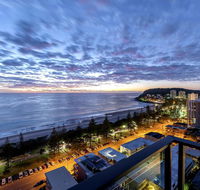 Luxury Beachfront Sky Home Exceptional Ocean Views - Accommodation Broadbeach