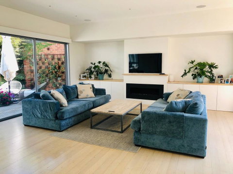 Malvern 3 Bedroom Delight - Accommodation Broadbeach 0
