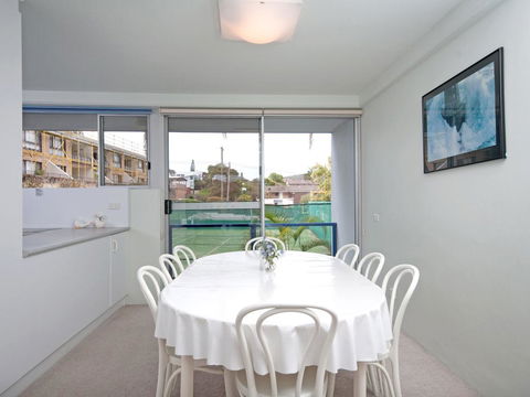 Marine Drive, Cirrus, Unit 6, 44 - Accommodation Broadbeach 2
