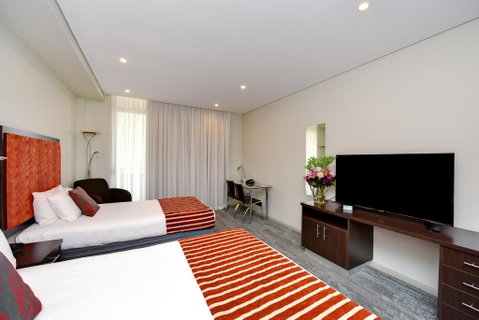 Mercure Centro Port Macquarie - Accommodation Broadbeach 1