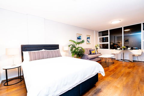 MLB38-Panoramic View Studio Near Sydney Harbour - Accommodation Broadbeach 3