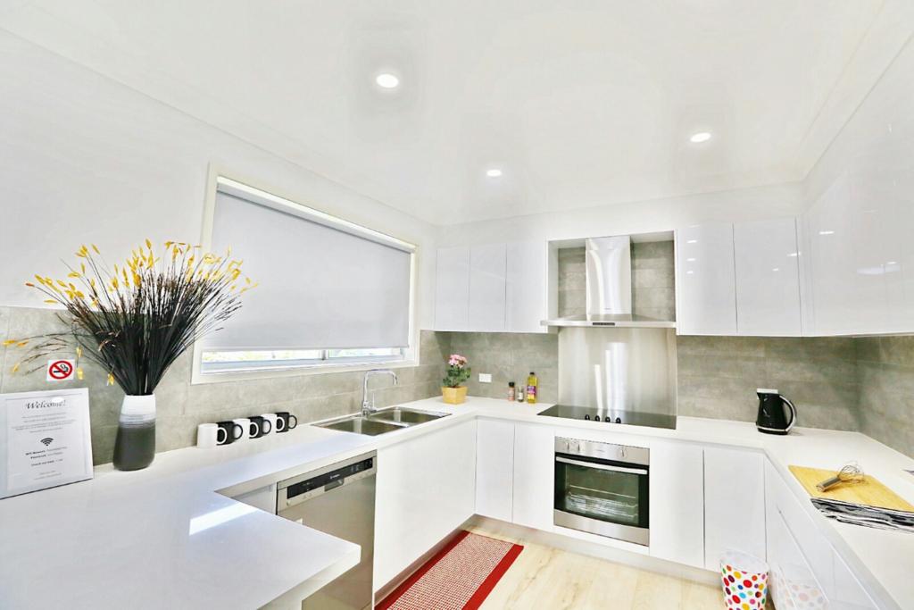 Hunterview NSW Accommodation Broadbeach