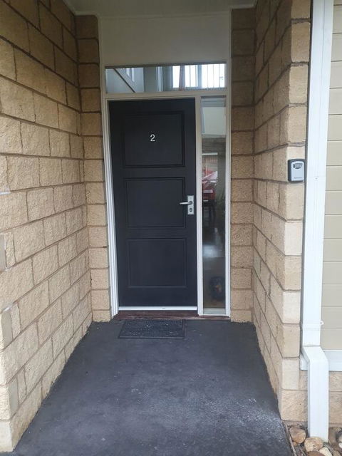 Modern Peaceful Beach Location - Secure Parking - Accommodation Broadbeach 3