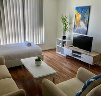 Modern Unit Near To Surfers Paradise - Accommodation Broadbeach