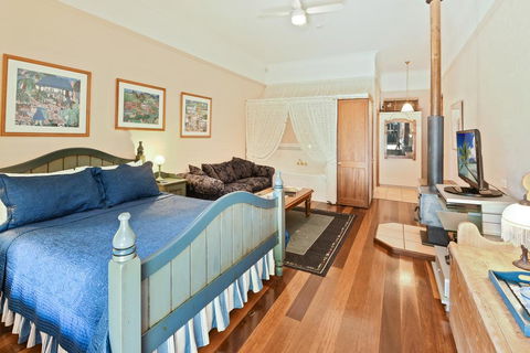 Montville Boutique BnB - Accommodation Broadbeach 2