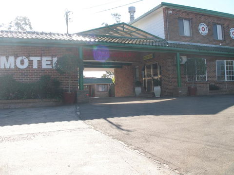 Mt Kuring-Gai Motel - Accommodation Broadbeach 1