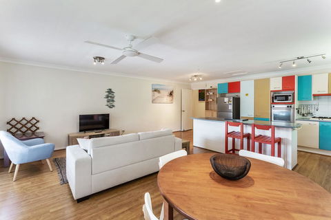 Navala Avenue, 6 - Accommodation Broadbeach 0