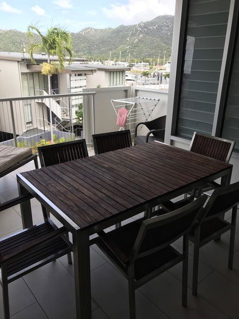 Nelly Bay Getaway At 1 Bright Point - Accommodation Broadbeach 3