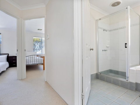 Cooper Street - Accommodation Broadbeach 17