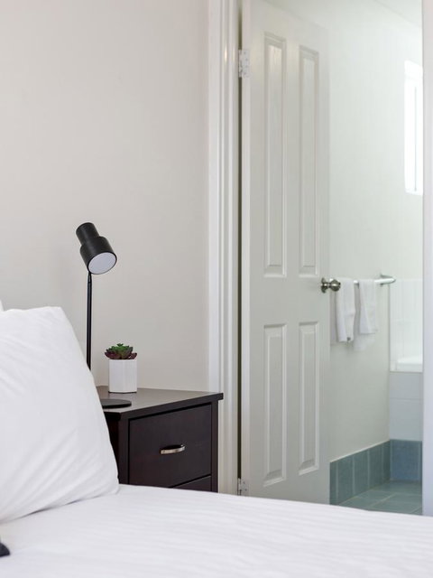 Cooper Street - Accommodation Broadbeach 10