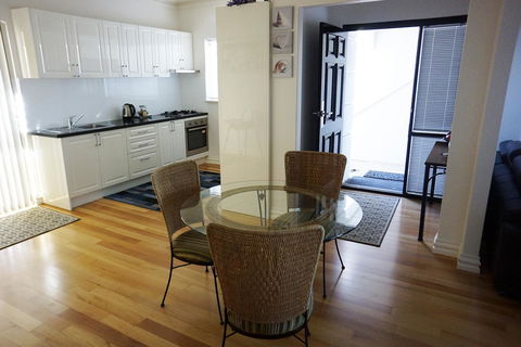 Ada South Fremantle - Accommodation Broadbeach 9