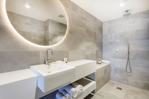 Quay Perth - Accommodation Broadbeach 11