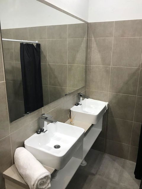 JJ's Backpackers - Accommodation Broadbeach 6
