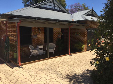 Ascot Home - Accommodation Broadbeach 3