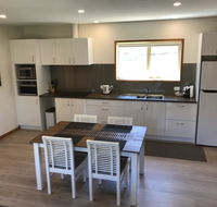 Loma Cottages - Accommodation Broadbeach