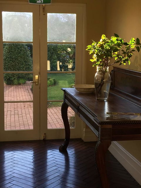Clydesdale Manor - Accommodation Broadbeach 19