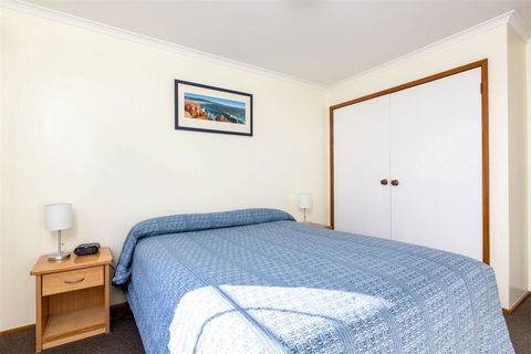 Riverfront Motel & Villas - Accommodation Broadbeach 41