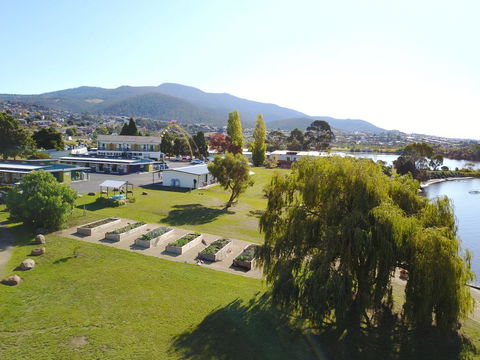 Riverfront Motel & Villas - Accommodation Broadbeach 12