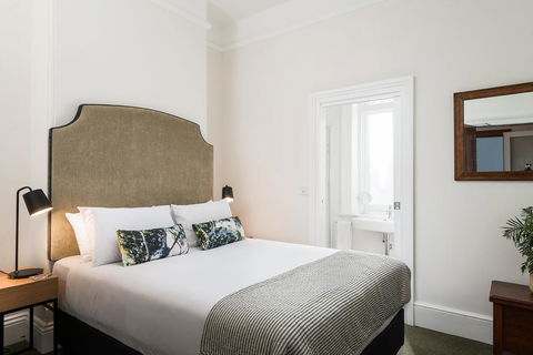 The Florance - Accommodation Broadbeach 44