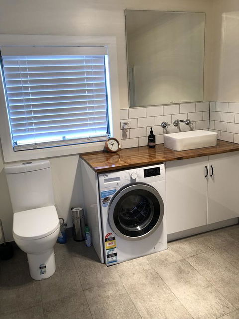 Apartment 5ive - Accommodation Broadbeach 3