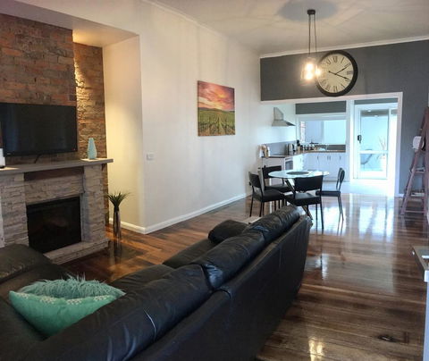 Apartment 5ive - Accommodation Broadbeach 0