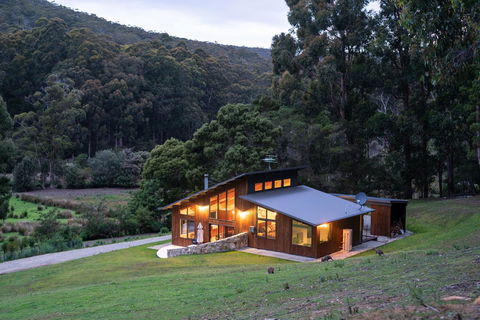 Adventure Bay Retreat Bruny Island - Accommodation Broadbeach 2
