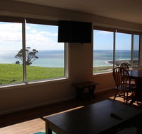 Penguin Seaside Farm - Accommodation Broadbeach