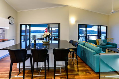 NEWLY BEAUTFULLY RENOVATED 16 The Casuarina - 3 Bedroom House With 180 Degree Ocean Views - Accommodation Broadbeach 1