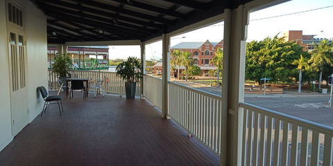 Newmarket Hotel - Accommodation Broadbeach 1