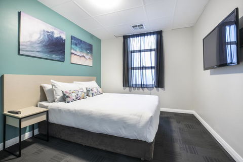 Nightcap At Watermark Glenelg - Accommodation Broadbeach 2