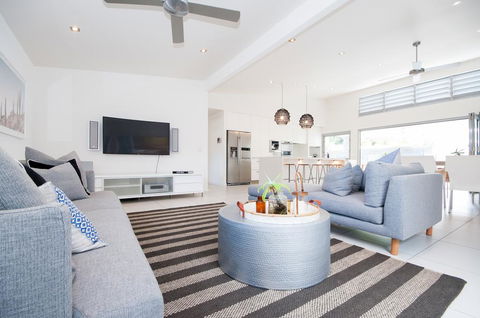 Noosaville Hideaway - Accommodation Broadbeach 3