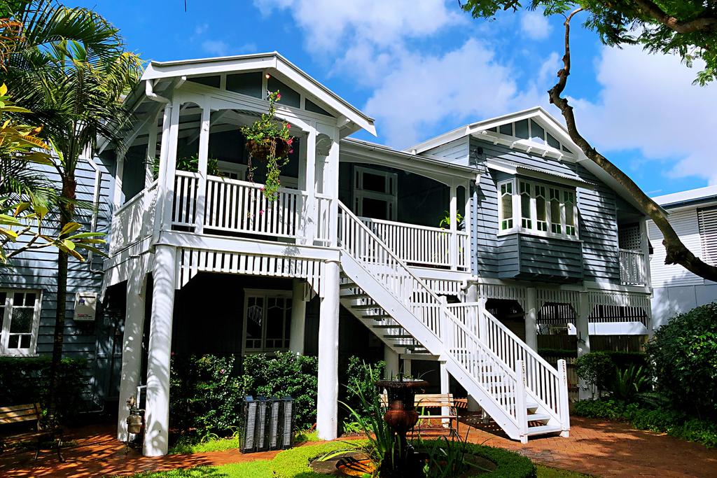 Hawthorne QLD Accommodation Broadbeach