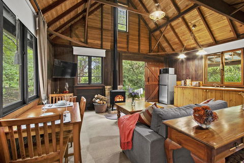 NUNGAROO COTTAGE - Accommodation Broadbeach 2