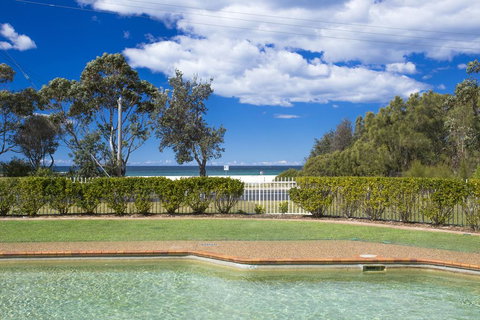 Ocean Breeze - Fathoms 3 - Accommodation Broadbeach 3