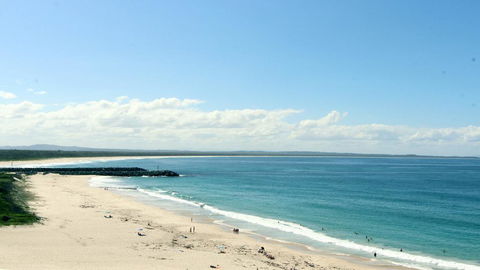 Oceanic 28 - On The Beach! - Accommodation Broadbeach 1
