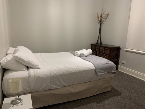 Old Sergeants Quarters - Accommodation Broadbeach 2