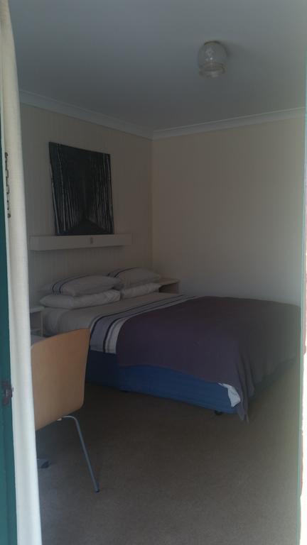 Omeo Motel - Accommodation Broadbeach 1