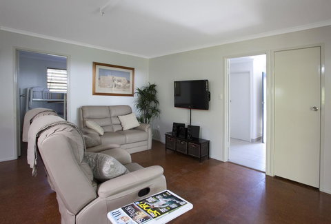 On Agnes Time - Accommodation Broadbeach 3