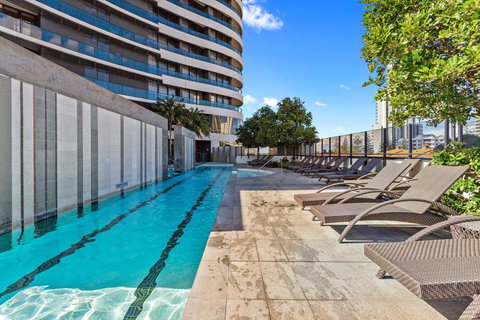 Oracle - 5 Star Luxury - Level 25 - Accommodation Broadbeach 2