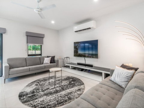 Palms - Tropicana Resort - Cli - Accommodation Broadbeach 2