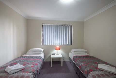 Parkside Apartments At 35 Grose St - Accommodation Broadbeach 0